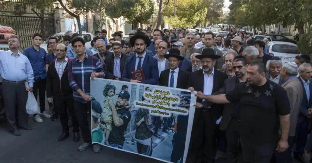Minoria judaica do Irã condena agressões EUA-Israel e pede solução diplomática