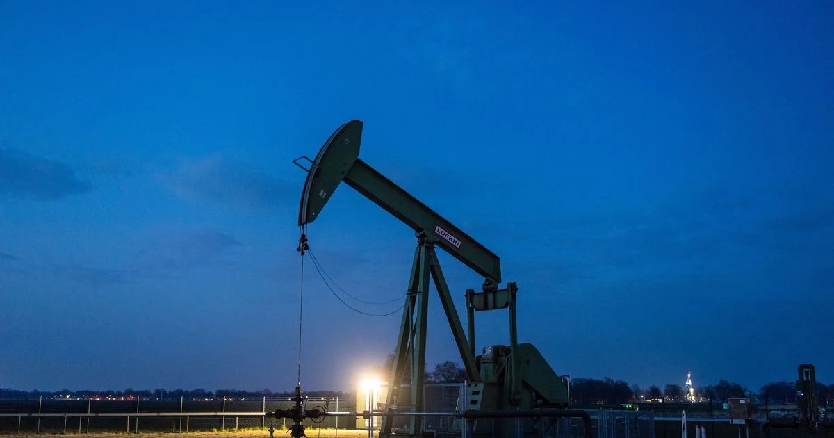 Por que o preço do petróleo ainda não ultrapassou US$100: análise do mercado em guerra