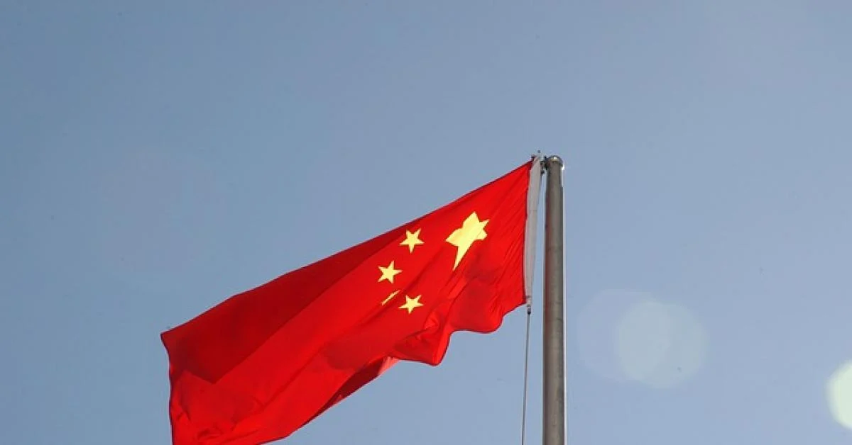 China fixa meta de crescimento entre 4,5% e 5% em 2026: mudança estratégica e fim da era de expansão acelerada