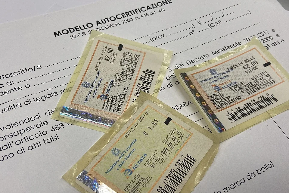A importância da Marca da Bollo na autenticação e controle fiscal na Itália