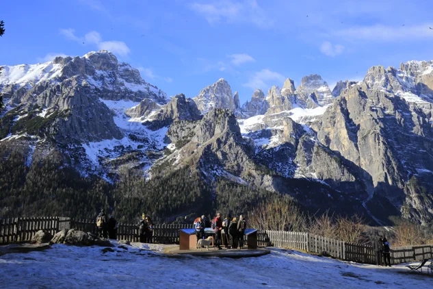 Início da Temporada de Neve nas Cidades Alpinas Italianas