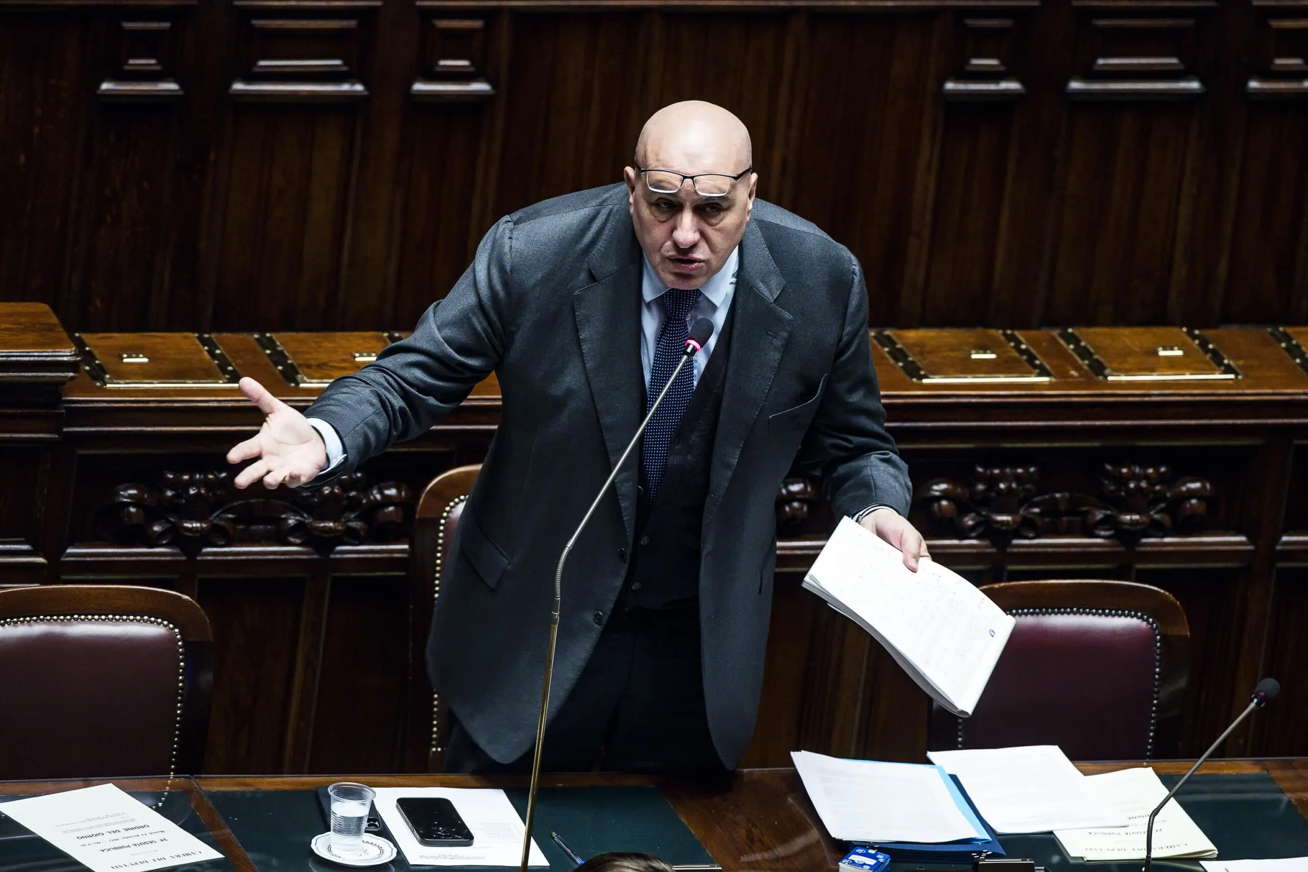 Não Só Deveres: A Defesa Também É Uma Emergência, Diz Ministro Crosetto