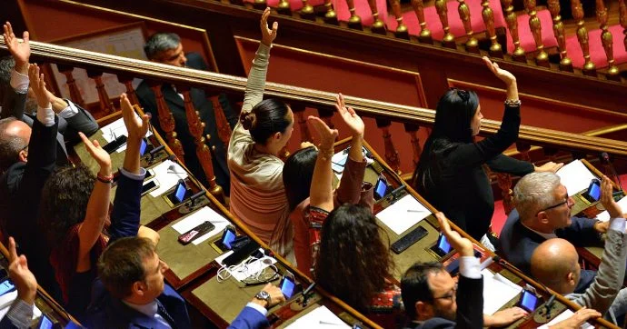 Voto di Fiducia: O Que Está Por Trás do Mecanismo que Pressiona o Parlamento e Protege o Governo