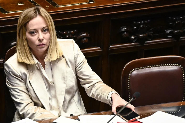 Meloni confirma gasto militar de 5% do PIB e defende acordo em Haia