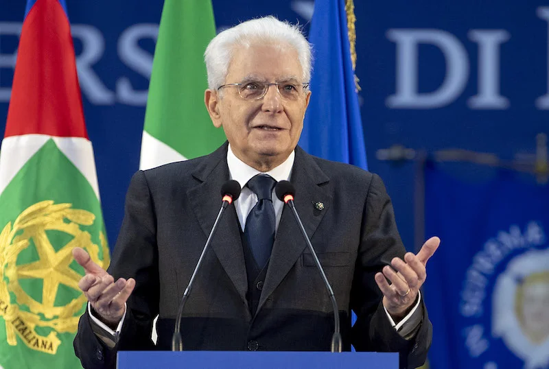 O Presidente da República, Sergio Mattarella: "É hora de recomeçar"