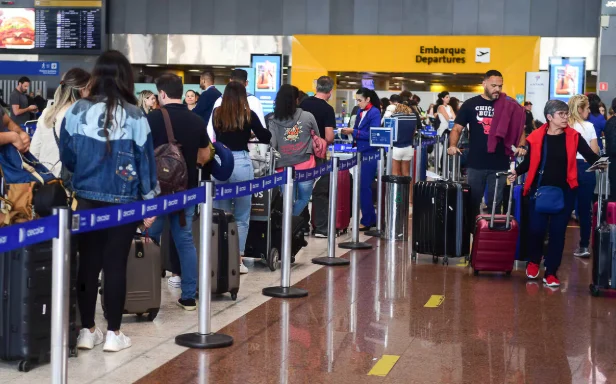 Cresce em 4% o Número de Italianos que Vivem no Exterior, Aponta ISTAT