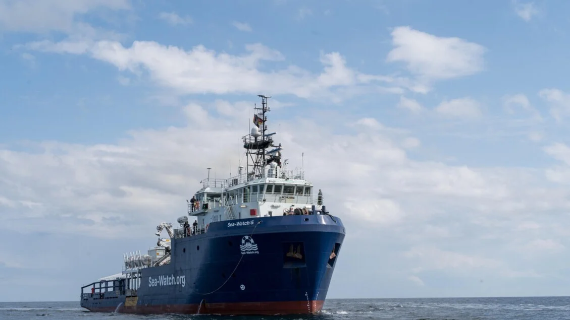 Seawatch alerta para embarcação em perigo com três neonatos entre Tunísia e Lampedusa