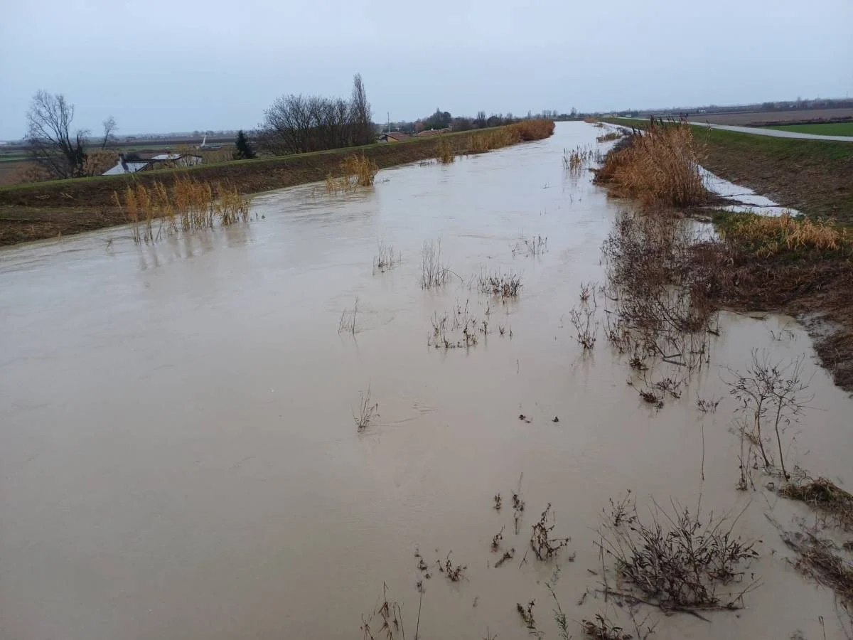 Maltempo em Emilia-Romagna: alerta vermelho, rios em cheia e risco de neve; Veneza fora do risco de água alta