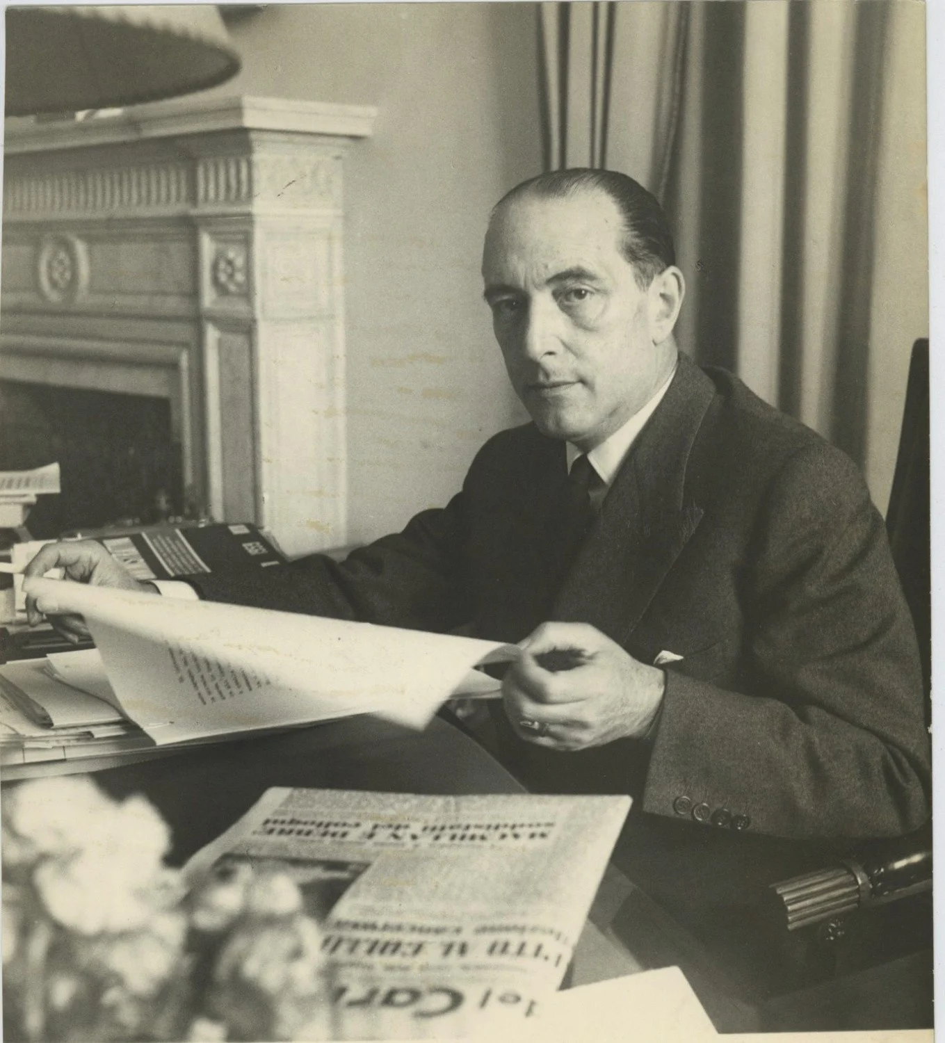 Google Imagens - Italia, Fernando Tambroni, politico italiano by Photographie ... - 25/12/2025