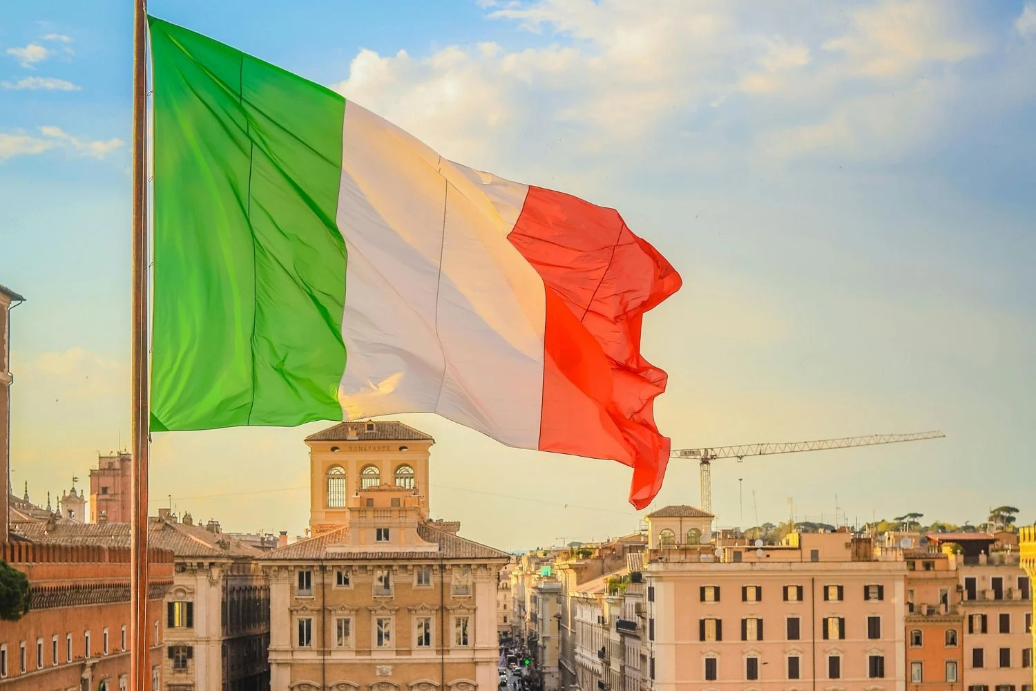 Cidadania italiana para estrangeiros residentes: Requisitos, prazos e documentos essenciais