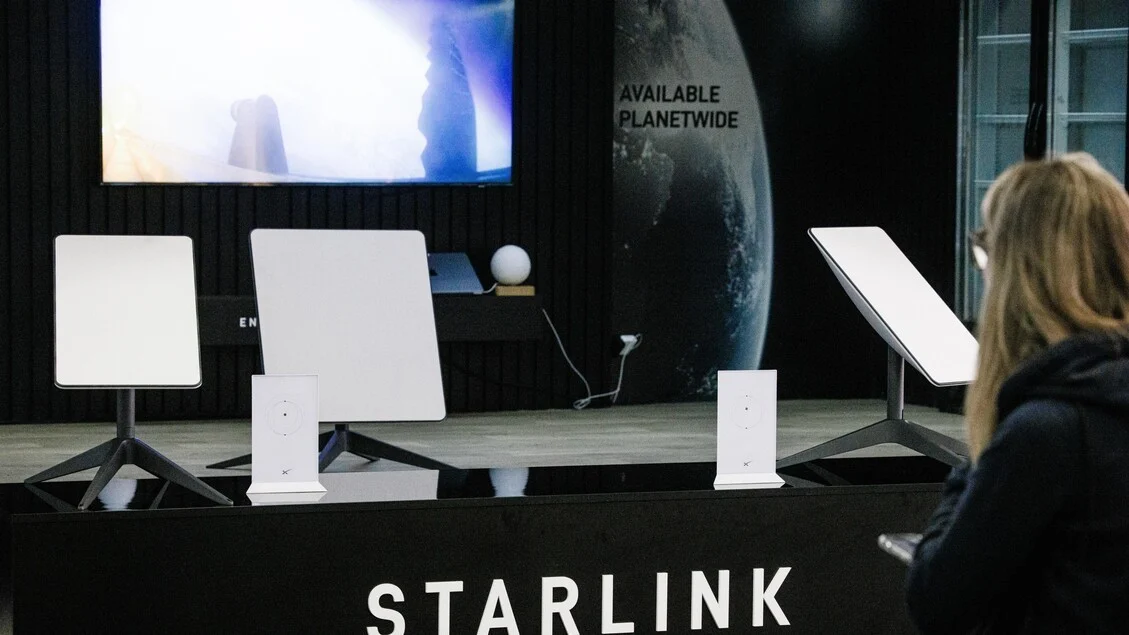 Bolívia abre mercado a Starlink e outras redes satelitais e promete Internet universal a partir de 2026