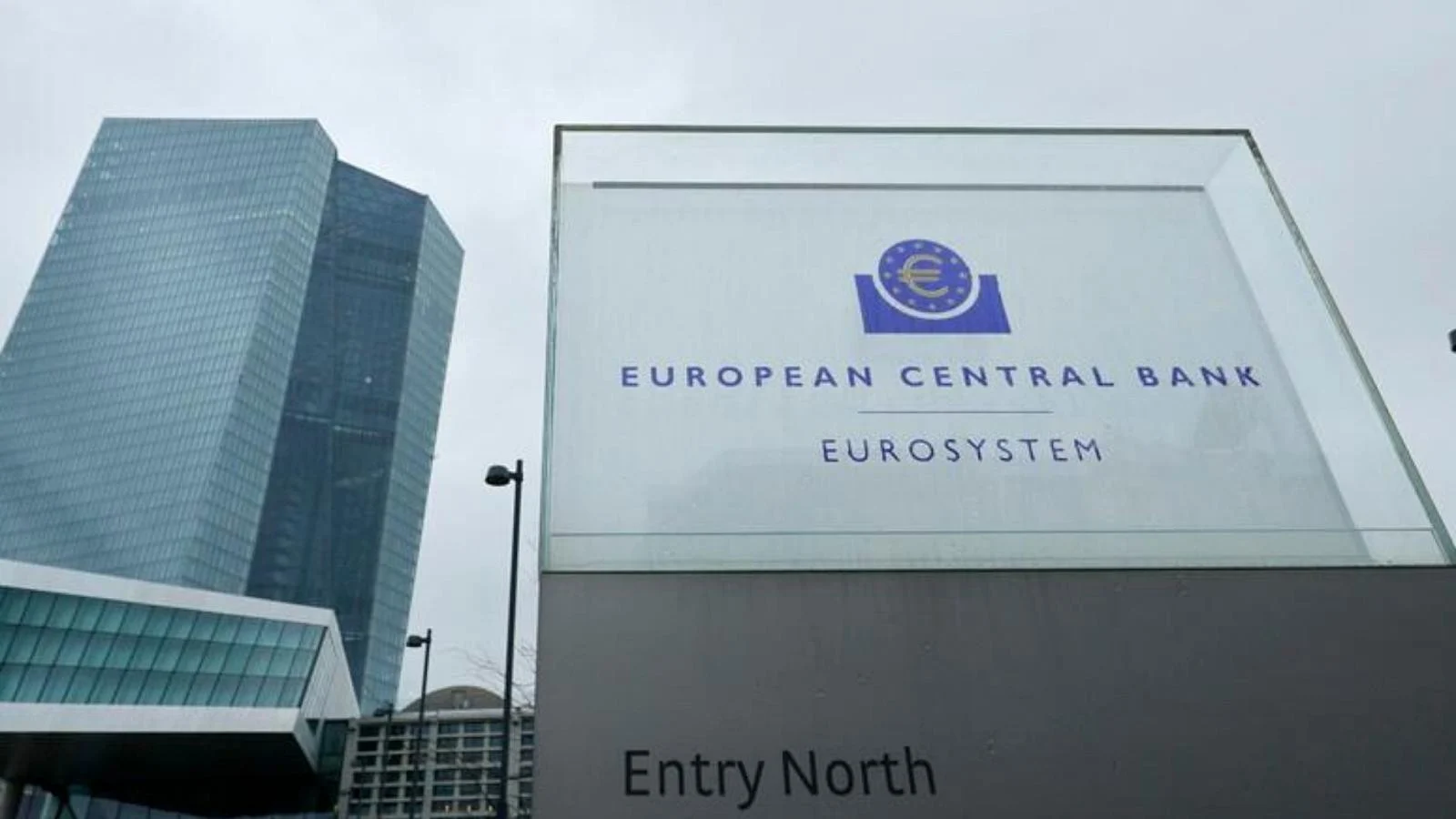 BCE mantém taxas de juros inalteradas em 2%; crescimento da UE resiste, mas cenário é incerto