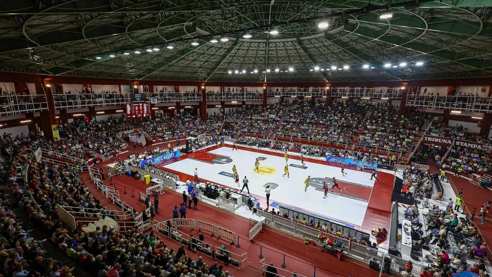 Crise em Trapani: penalizações e risco de exclusão nos campeonatos de basquete e futebol