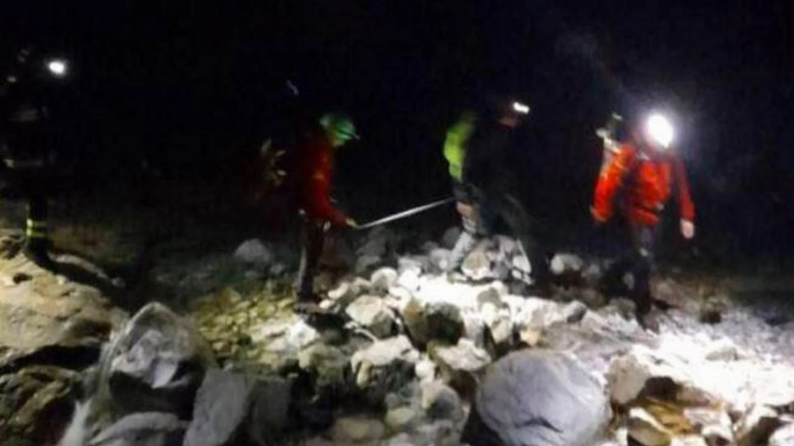 Escursionista de 60 anos morre após queda nas Alpi Apuane, perto do Rifugio Mosceta