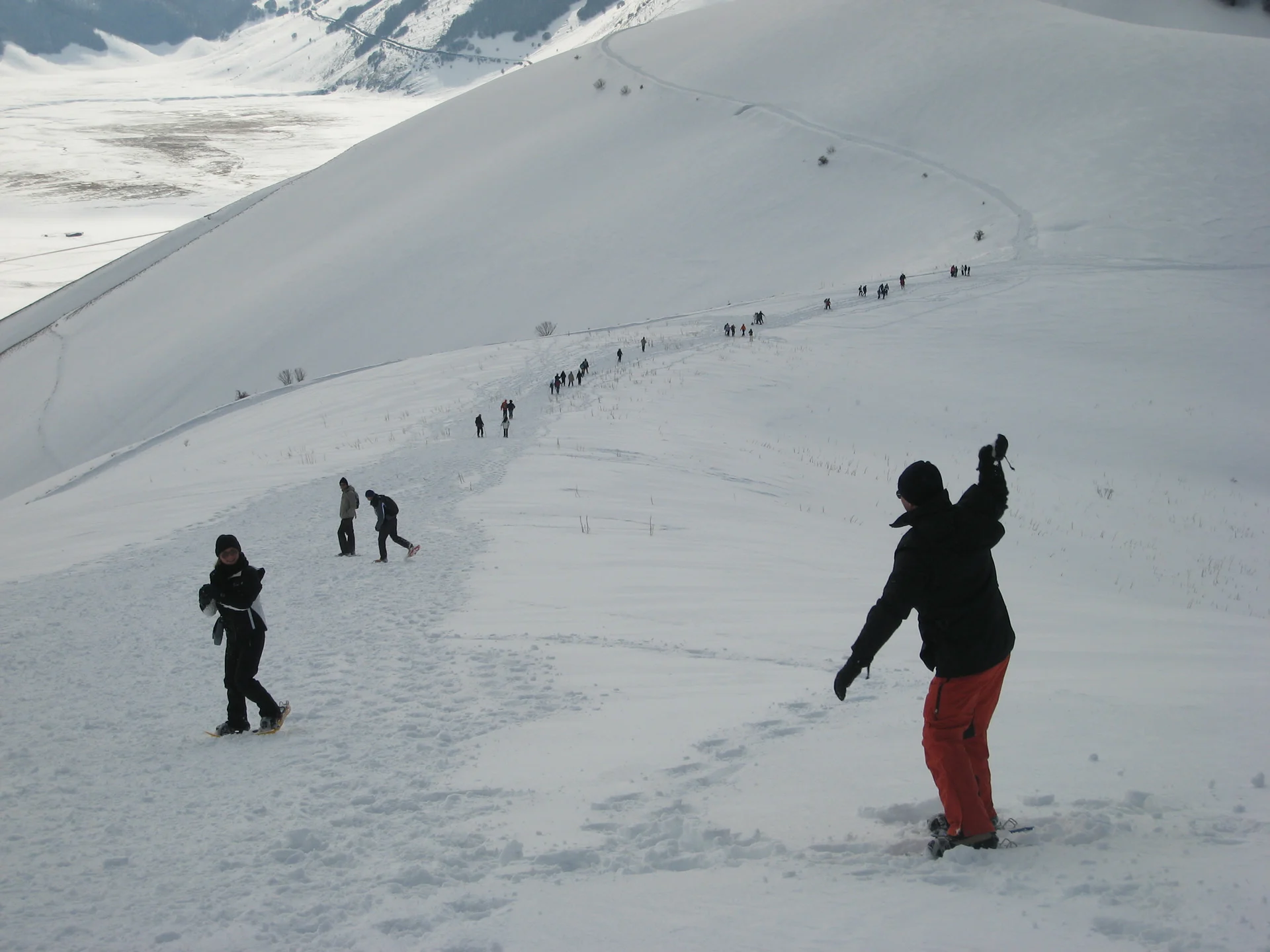 Monti Sibillini: escursionista de 31 anos é resgatado após 7 horas preso por neve no rifugio del Fargno