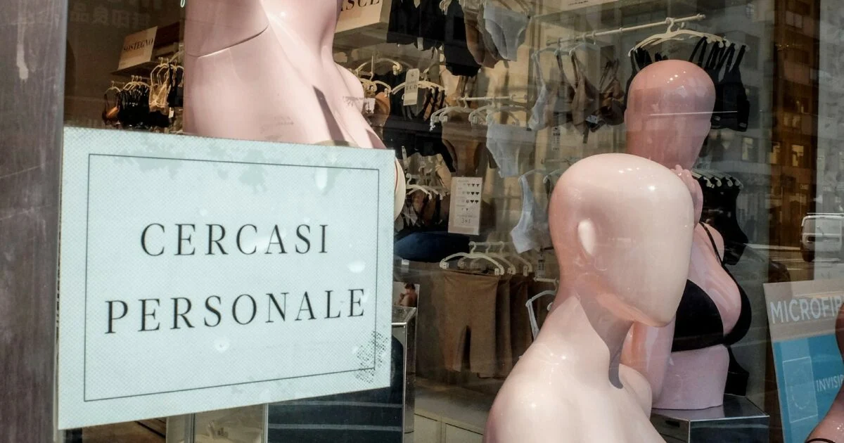 ISTAT: em novembro 2025, 34 mil ocupados a menos — queda recai sobre mulheres e aumenta o número de inativos