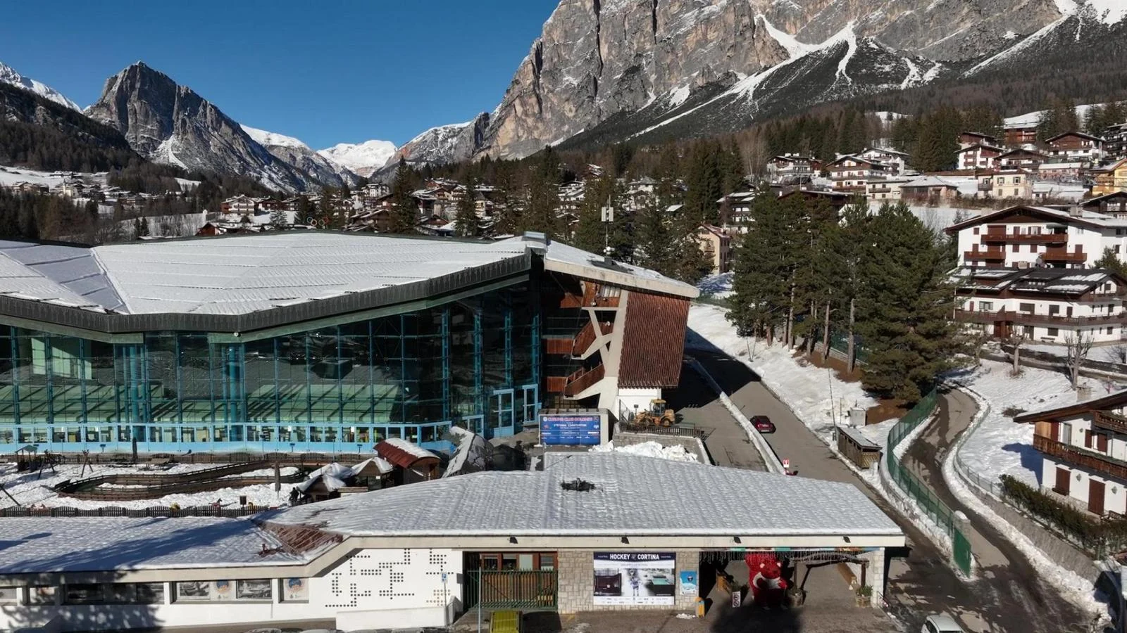 Vigilante morre em cantiere dos Jogos Milano-Cortina; família denuncia falta de proteções