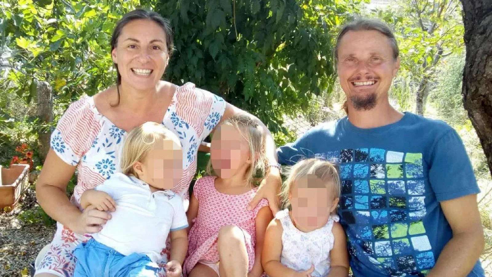 Família do bosque: professora deve retomar ensino das crianças; mãe permanece em comunidade