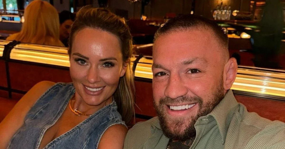 Conor McGregor diz que carta do Vaticano adiantou casamento: 'A mão de Deus guiou cada detalhe'