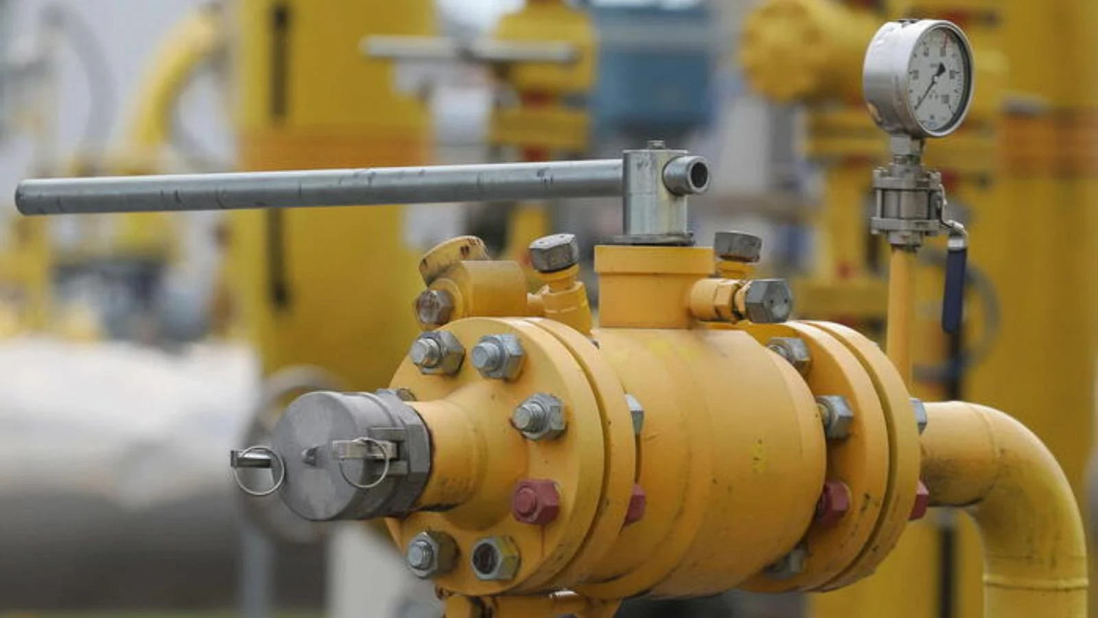 Gás entra em 'tempestade perfeita': futuros disparam e geram incerteza energética na Europa