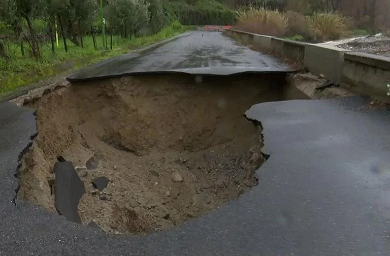 Il maltempo minaccia Sardegna, Sicilia e Calabria: allerta rossa prorogata — rainews.it