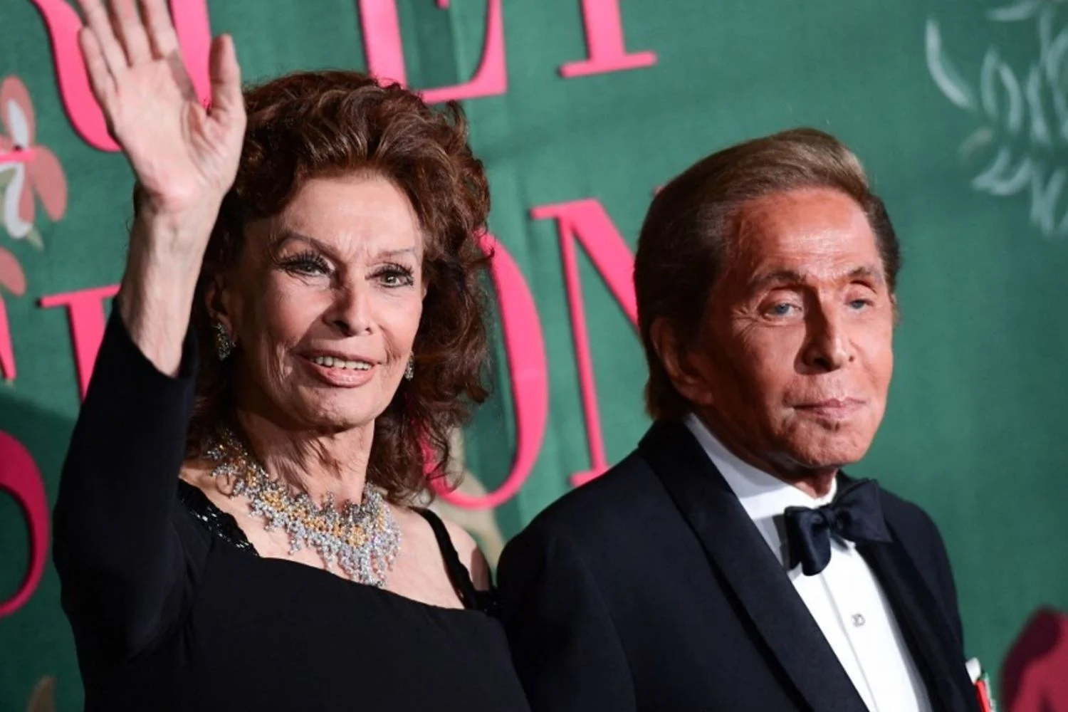 Valentino e suas musas: de Jackie Kennedy a Sophia Loren, o legado do 'Imperador' da moda