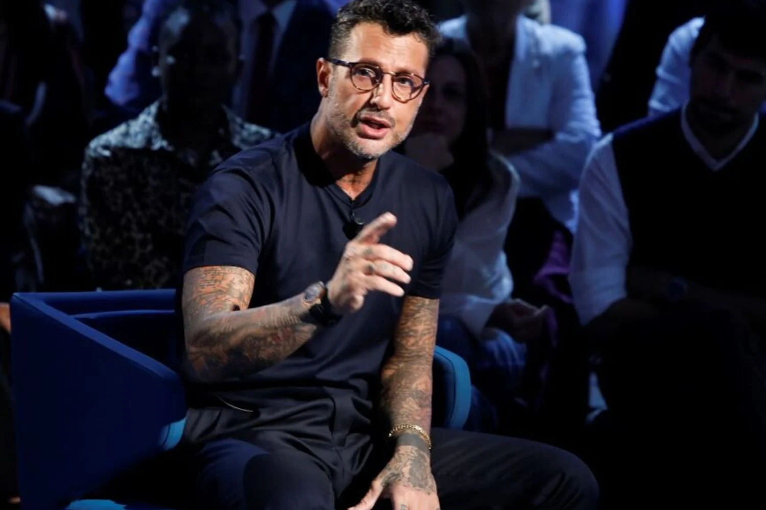 Mediaset e Alfonso Signorini pedem à DDA de Milão proibição das publicações de Fabrizio Corona