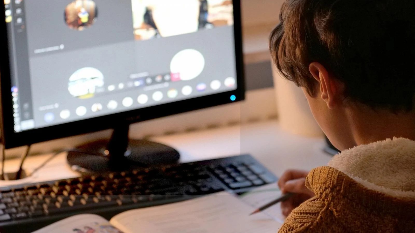 Chatbots e empatia simulada: por que os menores ficam mais expostos