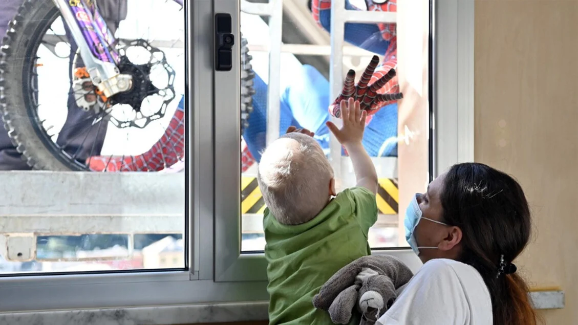 Tumores pediátricos: mais proteção laboral e extensão da Lei 104 aos pais, exige Fiagop