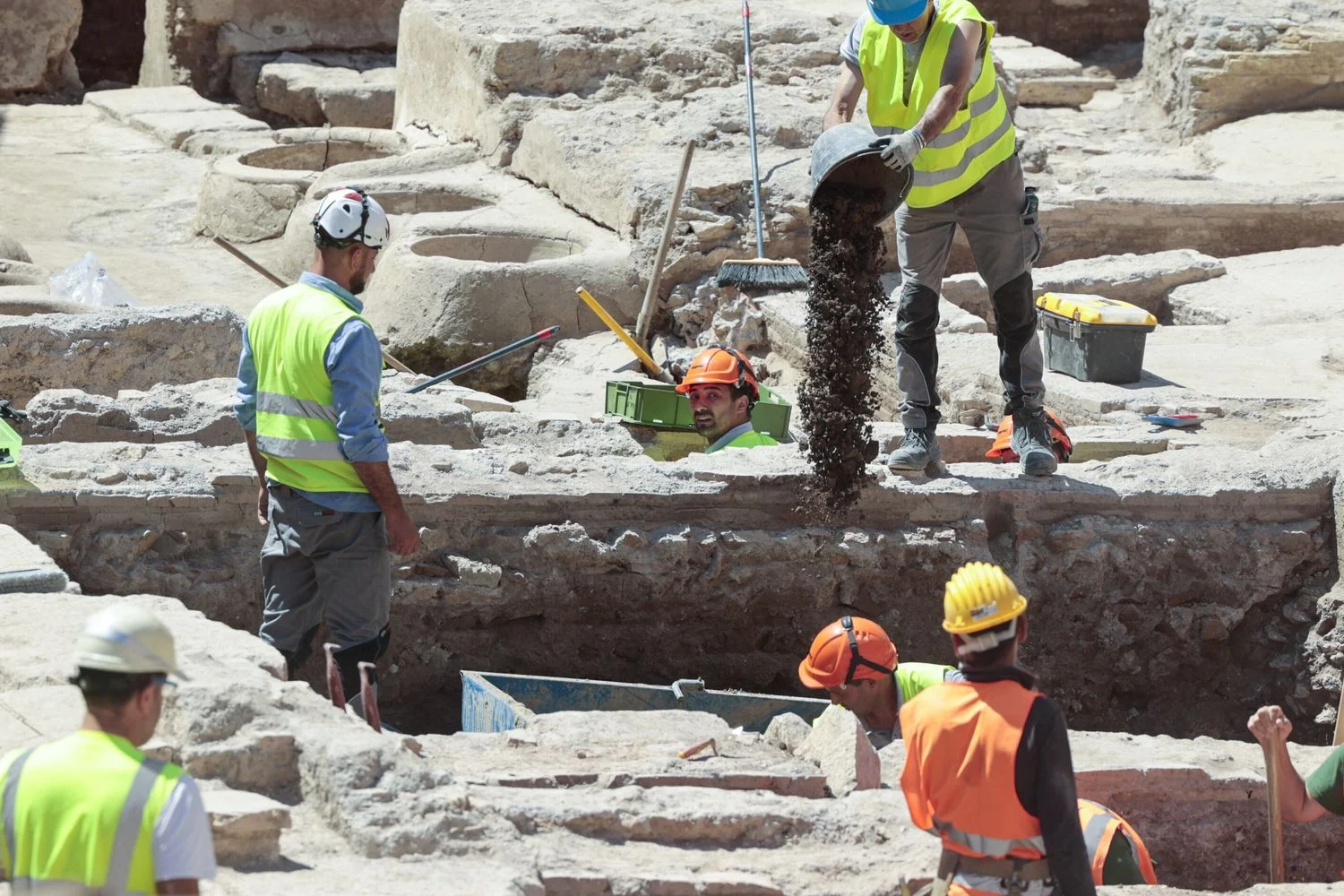 Itália: trabalhadores cada vez mais velhos — média chega a 42 anos e 1 em 3 tem mais de 50