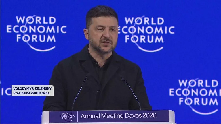 Cremlino, percorso lungo per fine conflitto. Zelensky, pronti per l'adesione all'Ue entro il 2027 — rainews.it