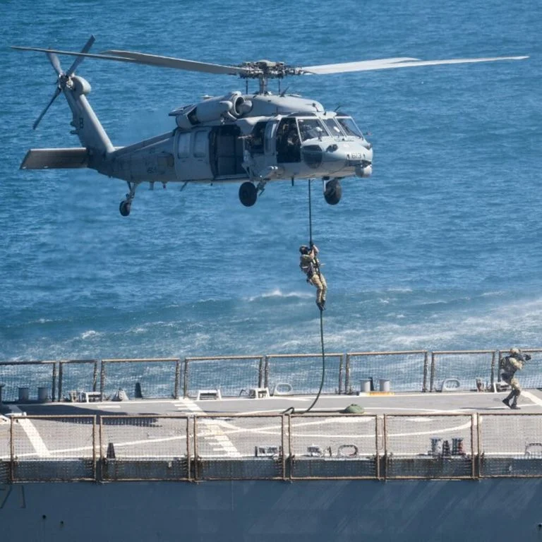 La minaccia di Trump all'Iran: "La flotta è pronta a intervenire" — agi.it