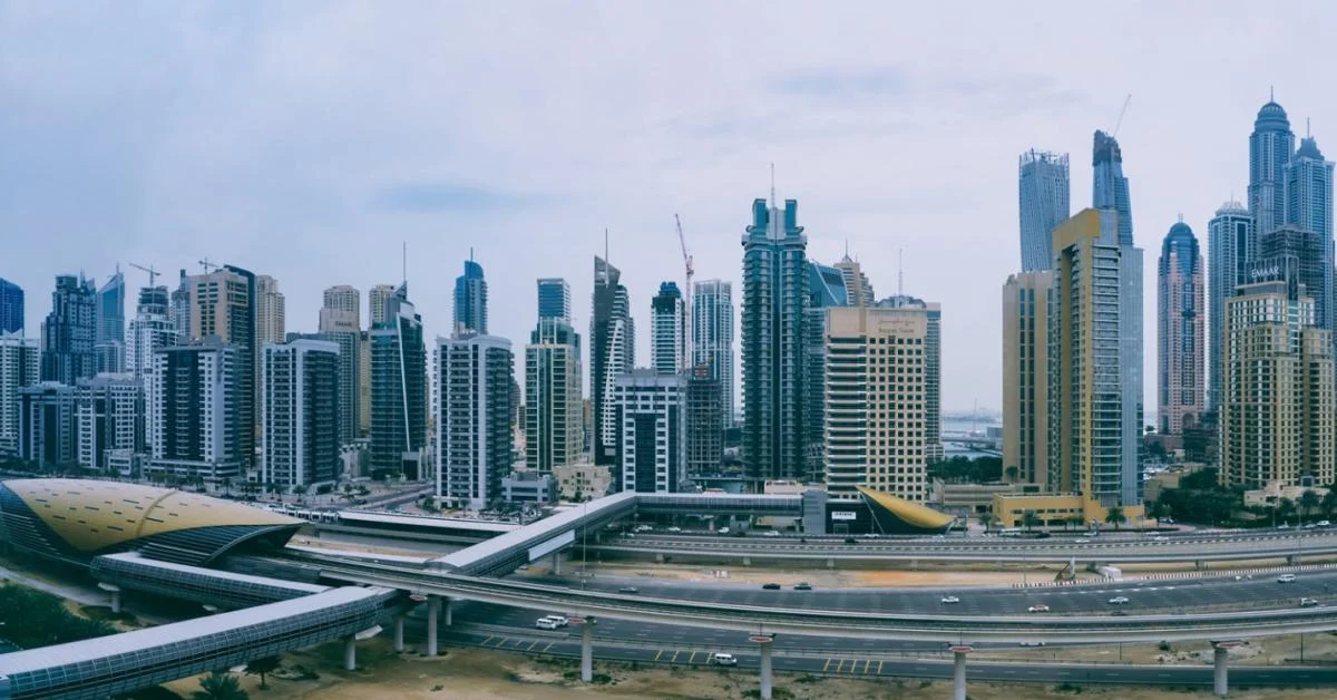 Assolombarda mira abrir sede operacional em Dubai até junho de 2026; comércio Itália-EAU em €10 bi em 2024