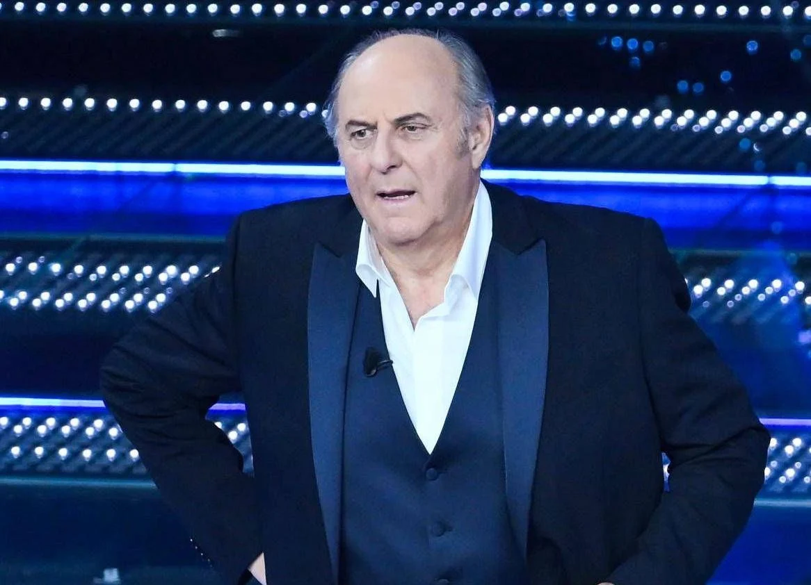 Gerry Scotti nega acusações de Fabrizio Corona sobre as 'Letterine': "Me supervalorizam"